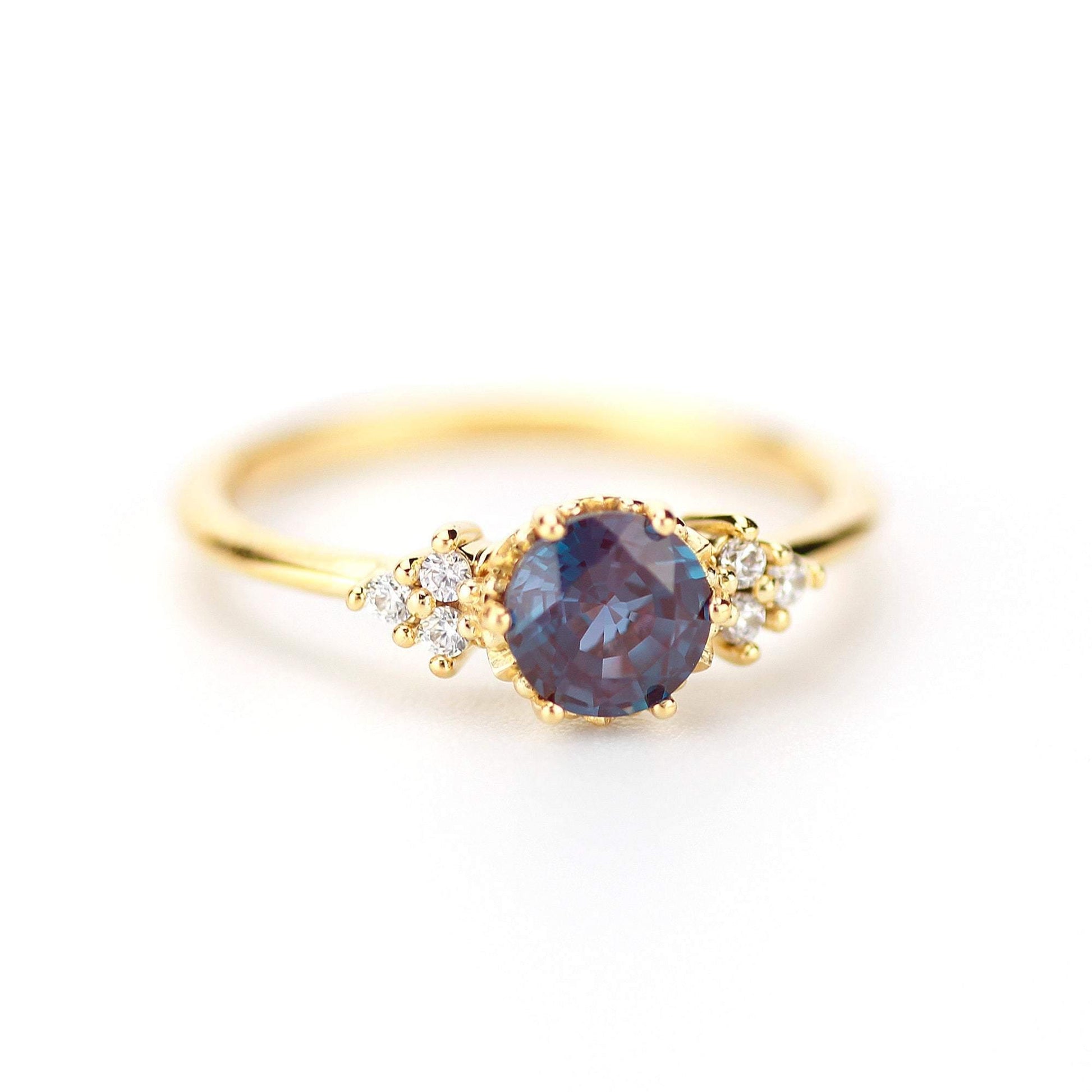 alexandrite engagement ring round, cluster ring alexandrite and diamonds - NOOI JEWELRY