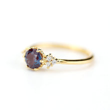 Load image into Gallery viewer, alexandrite engagement ring round, cluster ring alexandrite and diamonds - NOOI JEWELRY
