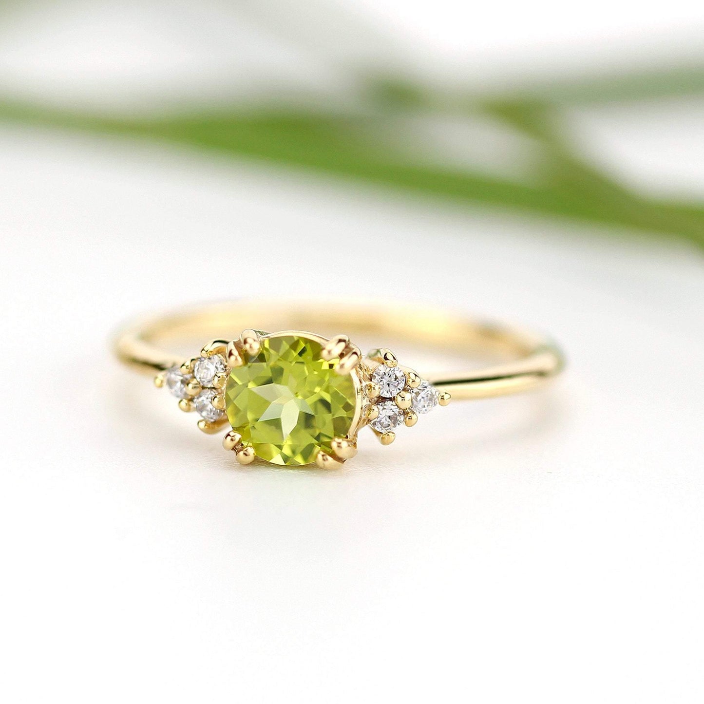 6 mm round peridot and diamonds cluster engagement ring - NOOI JEWELRY