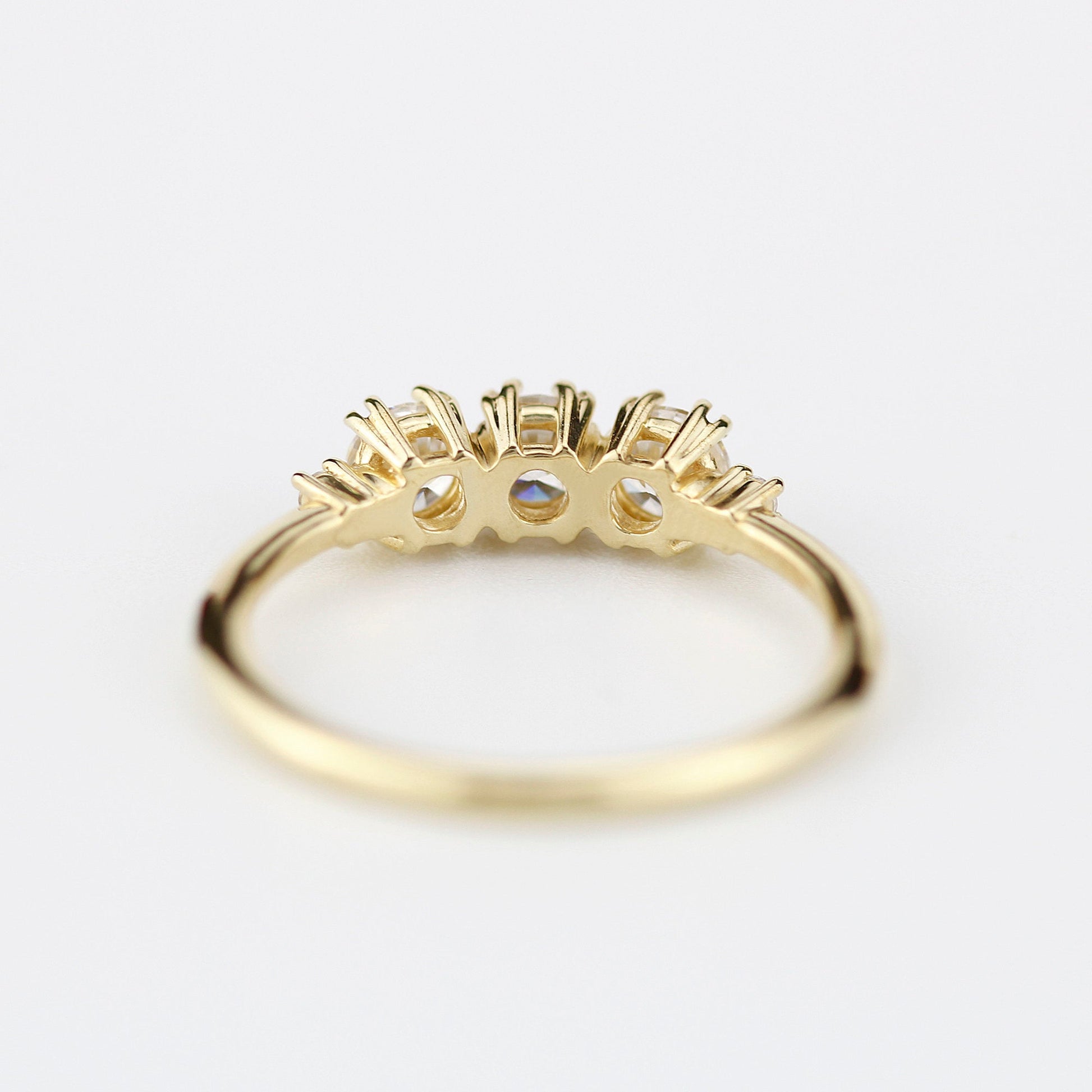 Three stone engagement rings simple | diamond wedding bands for women - NOOI JEWELRY