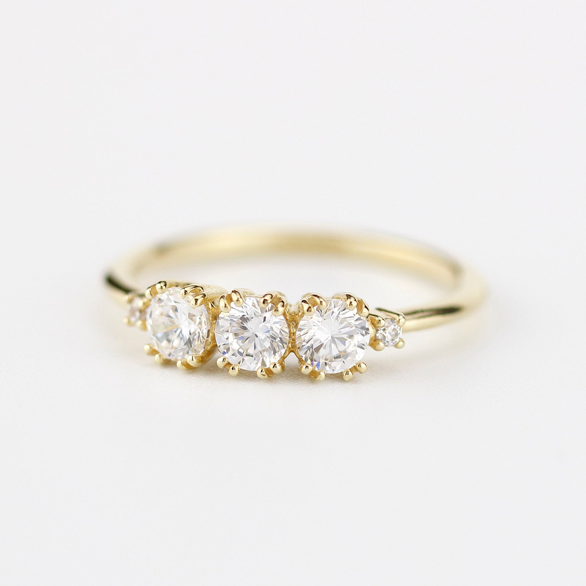 Three stone engagement rings simple | diamond wedding bands for women - NOOI JEWELRY