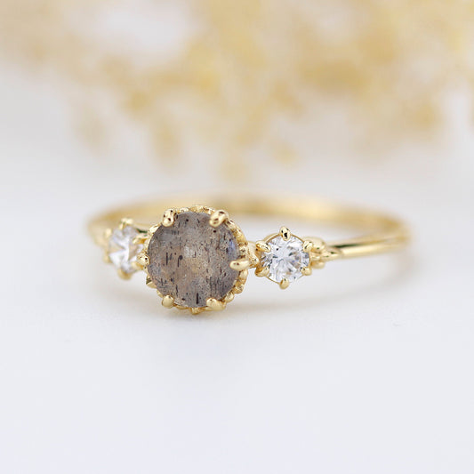 Three stone engagement ring Labradorite and diamond cluster ring 18k yellow gold - NOOI JEWELRY