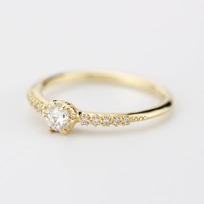 Round diamond engagement rings with side stones | prong setting diamond engagement ring - NOOI JEWELRY