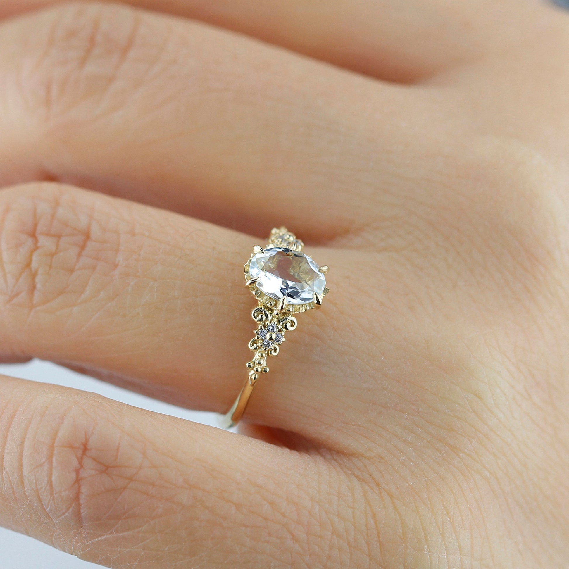 Oval engagement ring aquamarine, cluster ring aquamarine - NOOI JEWELRY