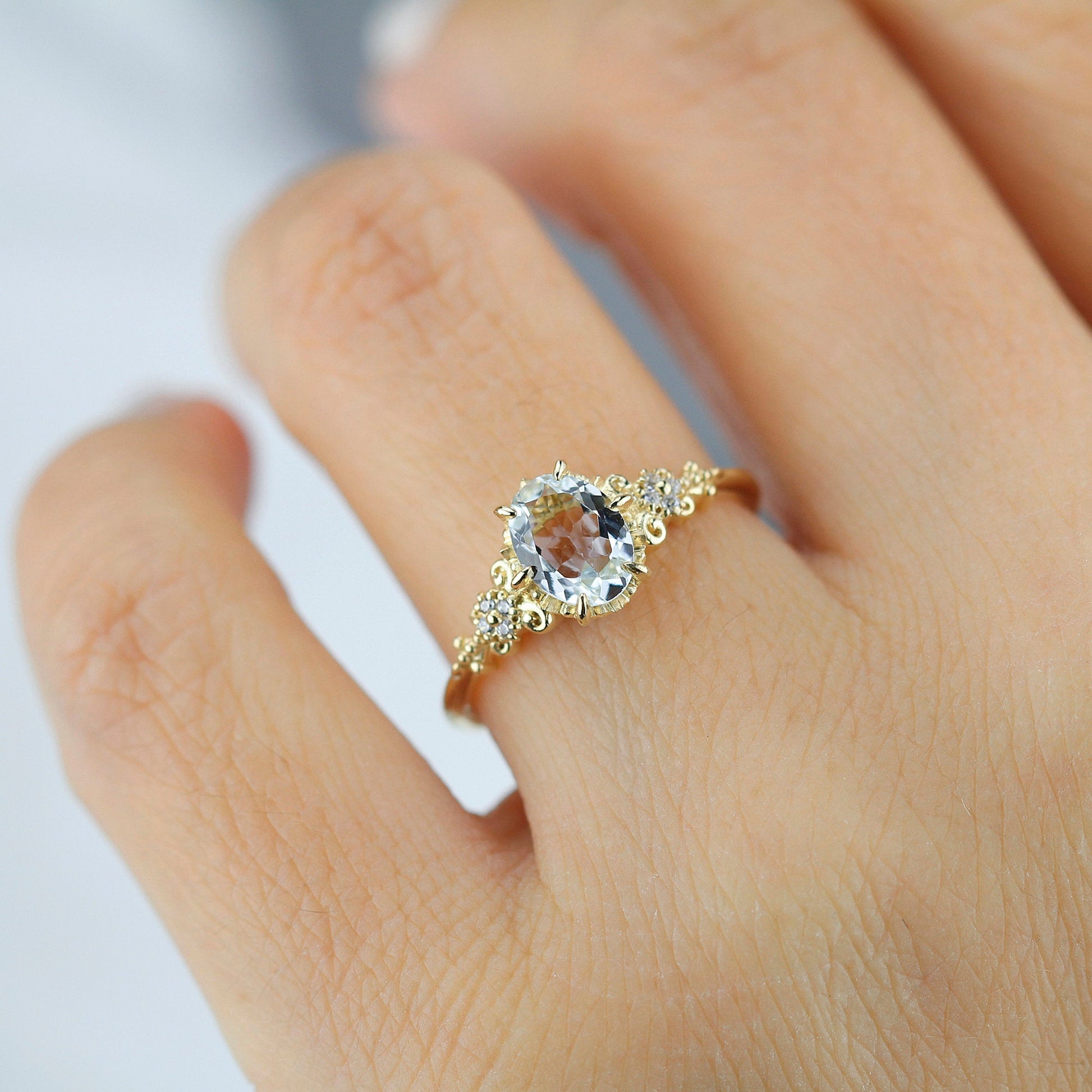 Oval engagement ring aquamarine, cluster ring aquamarine - NOOI JEWELRY