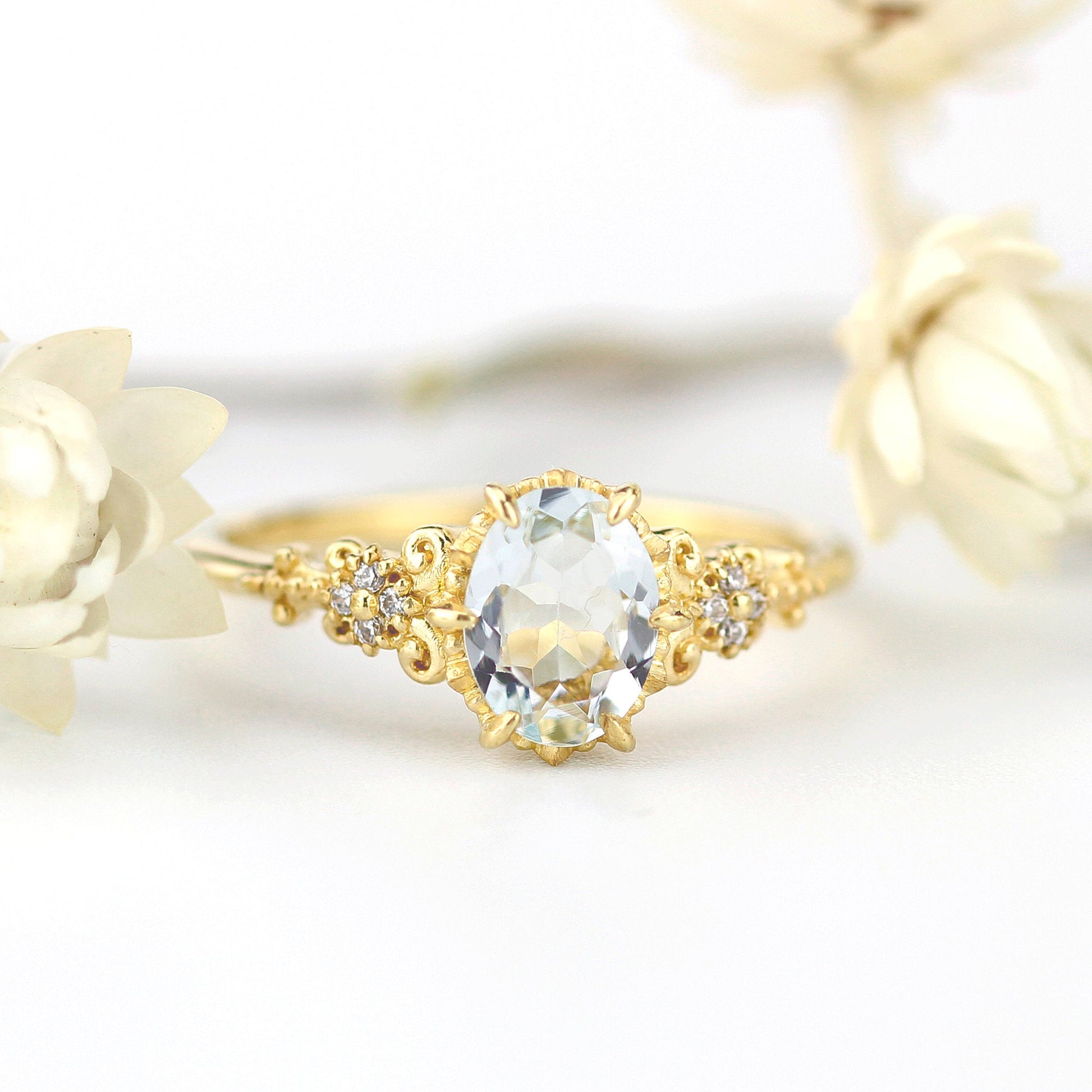 Oval engagement ring aquamarine, cluster ring aquamarine - NOOI JEWELRY