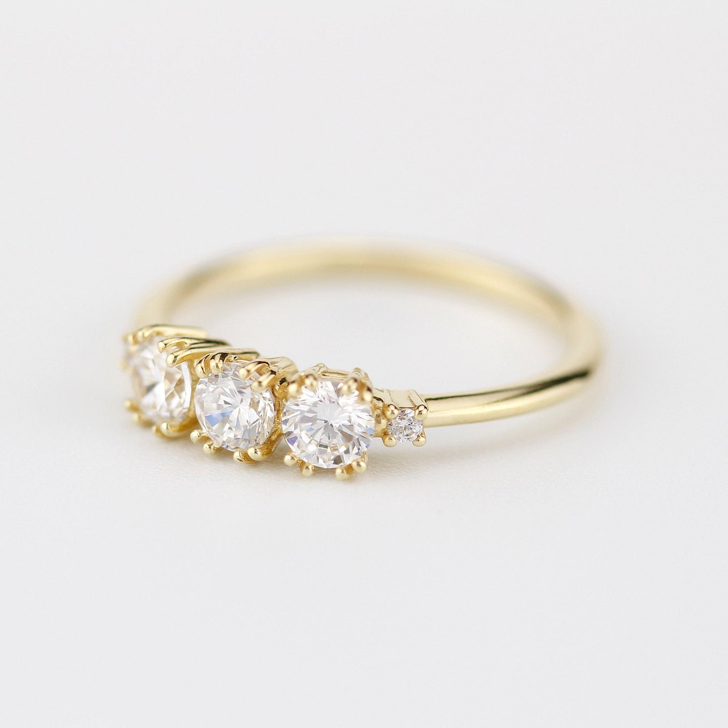 Three stone engagement rings simple | diamond wedding bands for women - NOOI JEWELRY