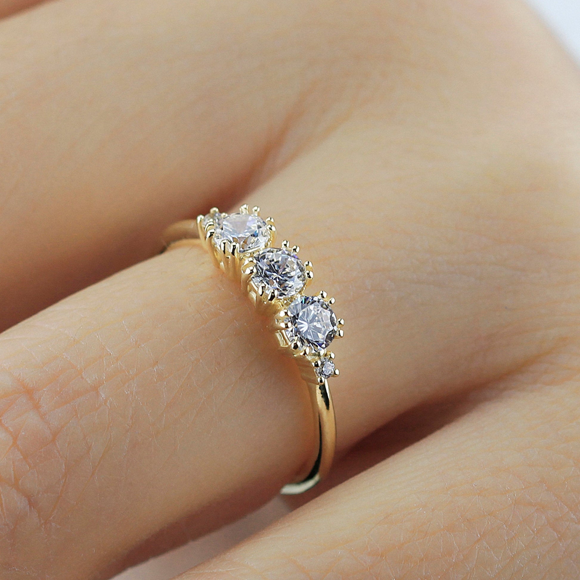 Three stone engagement rings simple | diamond wedding bands for women - NOOI JEWELRY