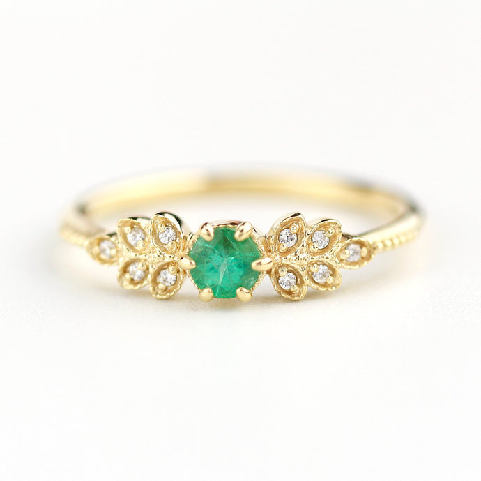 emerald and diamond engagement ring, marquise setting engagement ring - NOOI JEWELRY