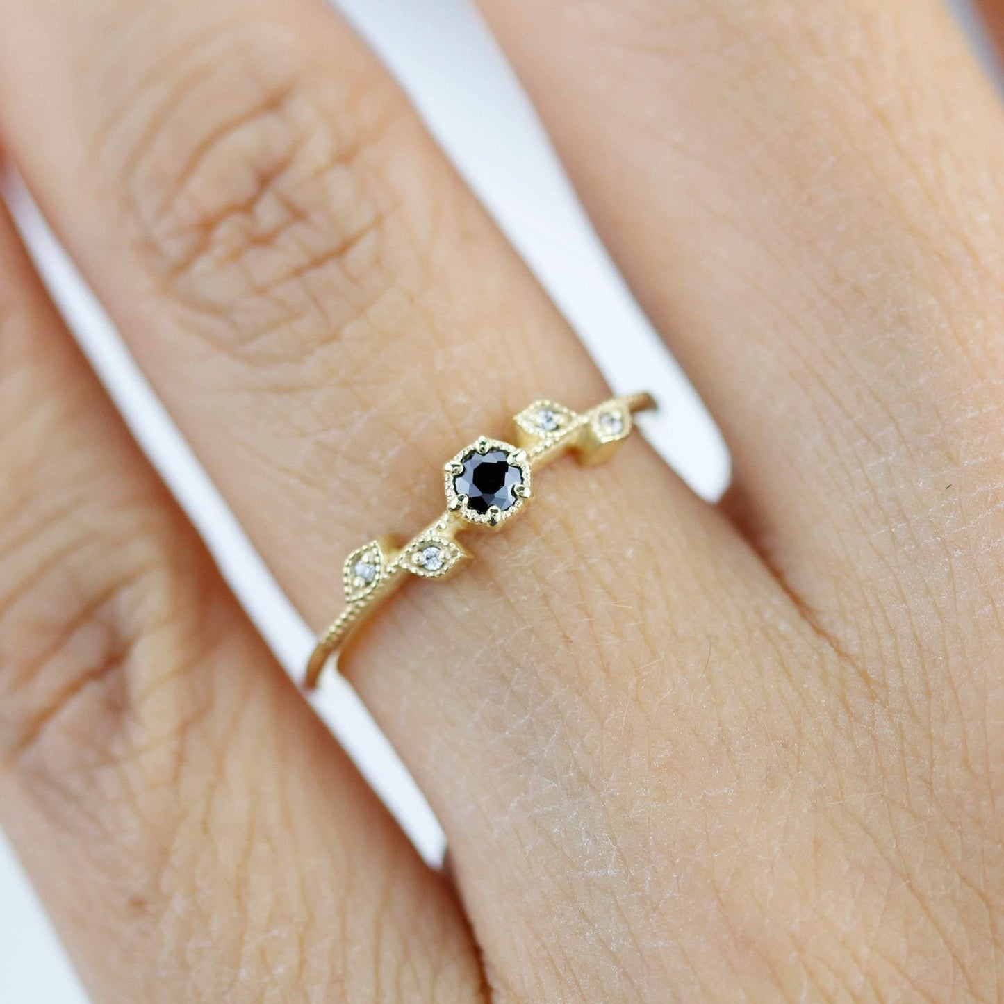 simple nature inspired engagement ring, leaf and vine engagement ring diamond | R 308BD - NOOI JEWELRY