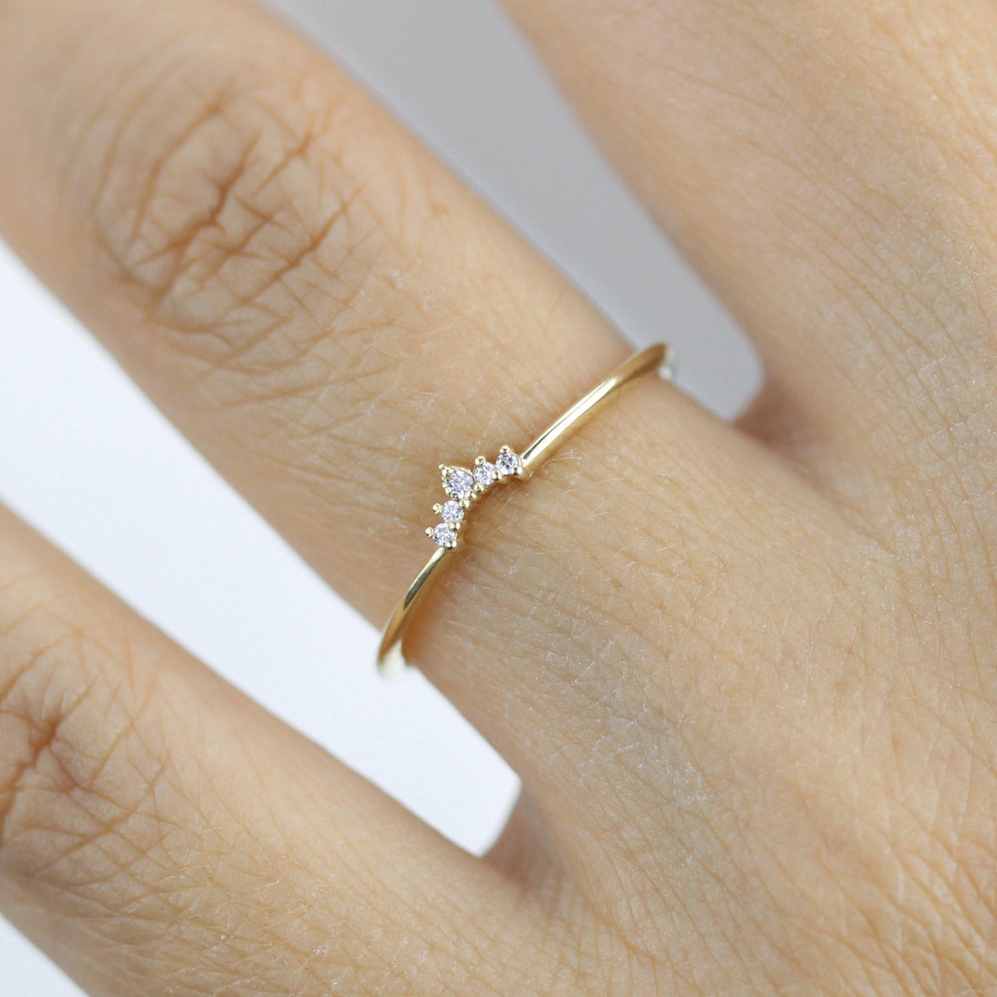 Diamond wedding bands for women, curved wedding band |  R 316W - NOOI JEWELRY