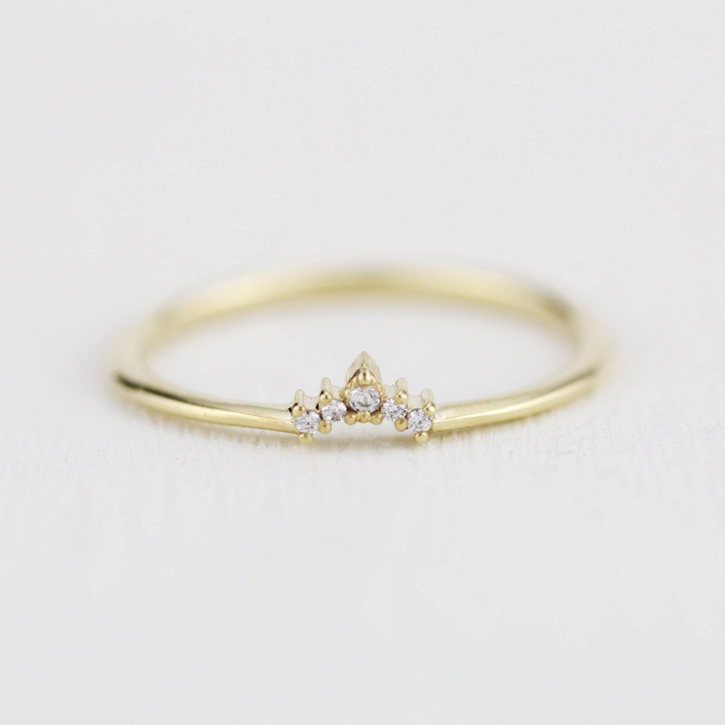 Diamond wedding bands for women, curved wedding band |  R 316W - NOOI JEWELRY