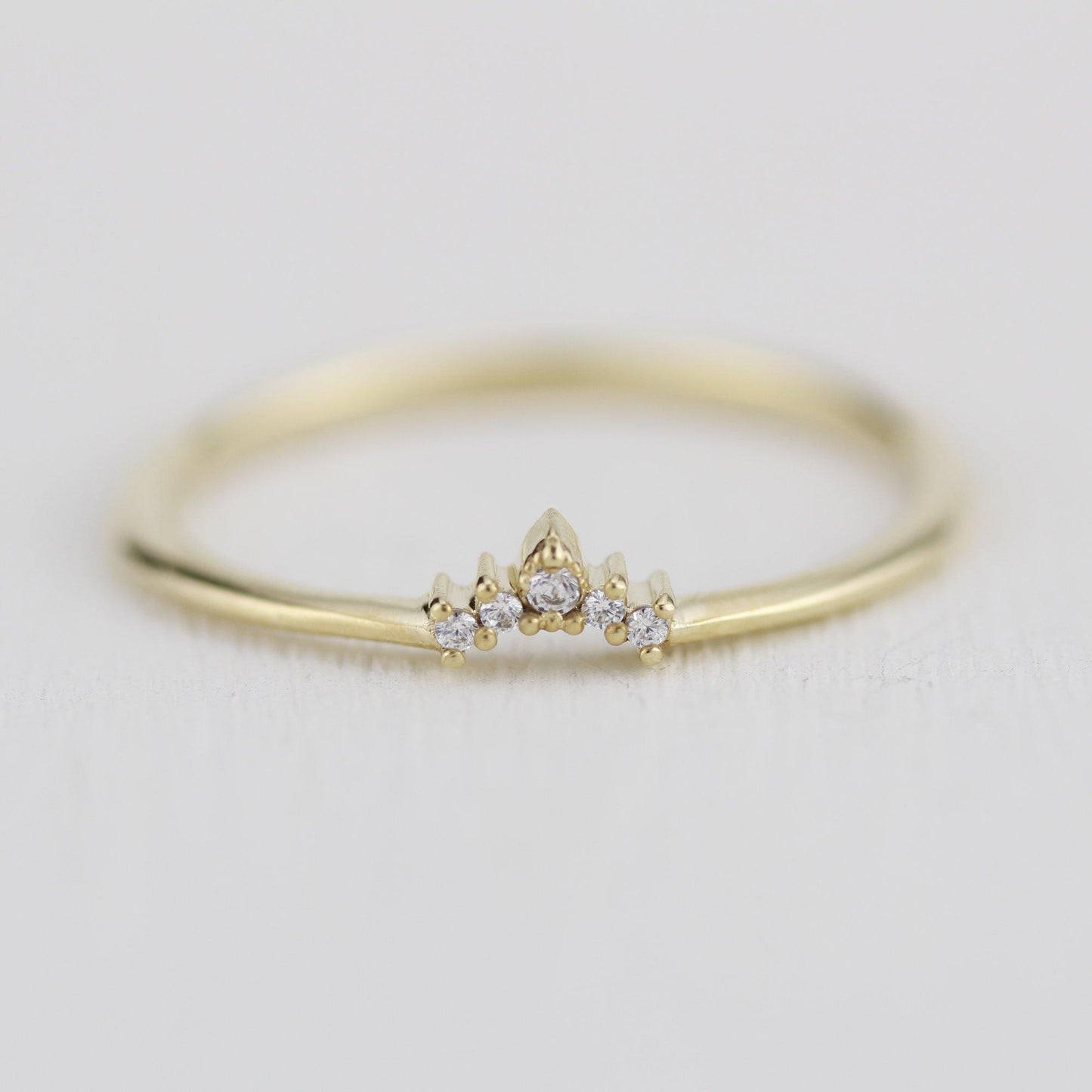 Diamond wedding bands for women, curved wedding band |  R 316W - NOOI JEWELRY