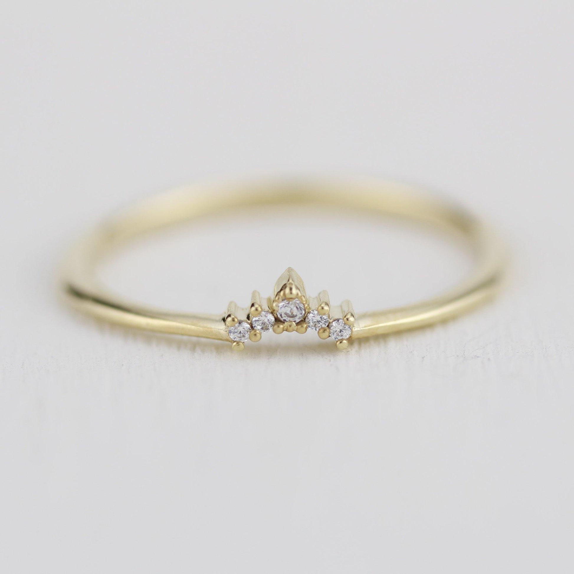Diamond wedding bands for women, curved wedding band |  R 316W - NOOI JEWELRY