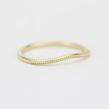 Load image into Gallery viewer, Simple wedding band, alternative wedding band for women, filigree wedding band, lace wedding band |  R325 - NOOI JEWELRY