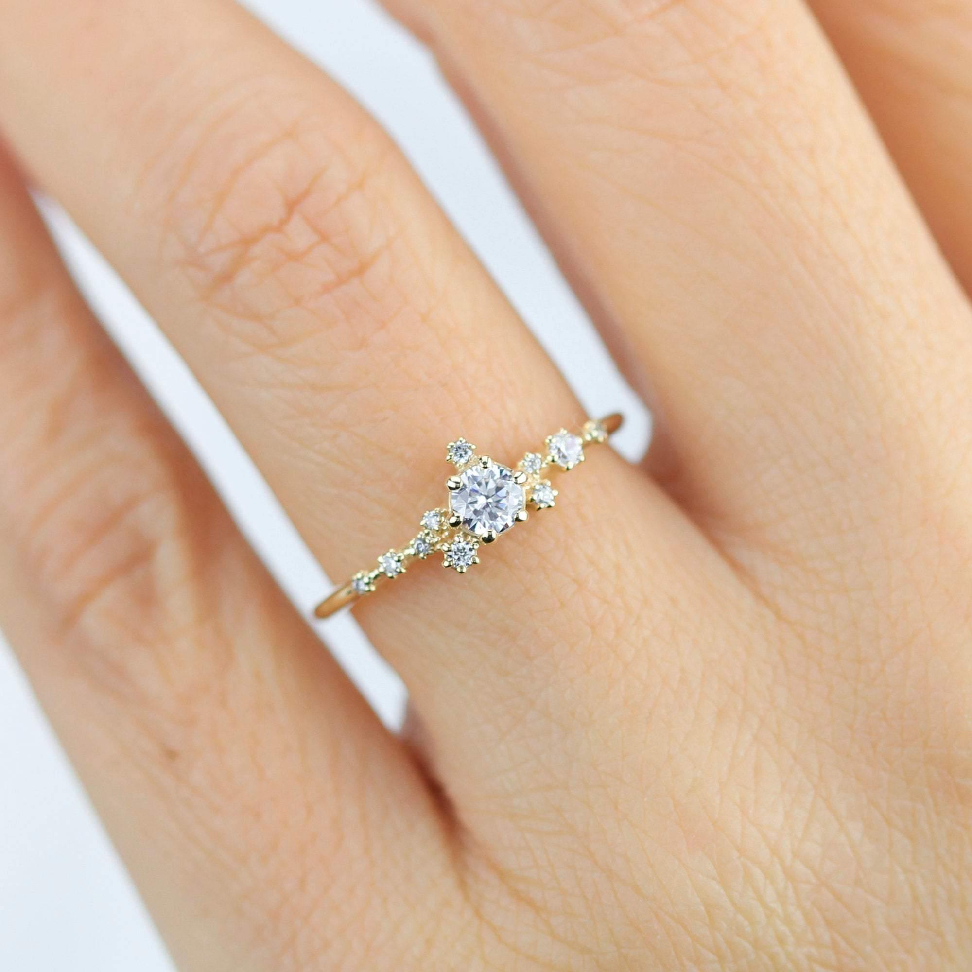18k Gold Unique Cluster Diamond Engagement Ring