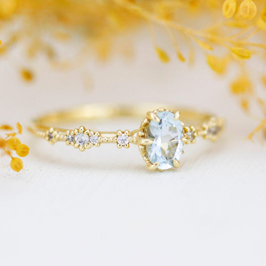 Oval Aquamarine and diamond engagement ring | R322AQ - NOOI JEWELRY