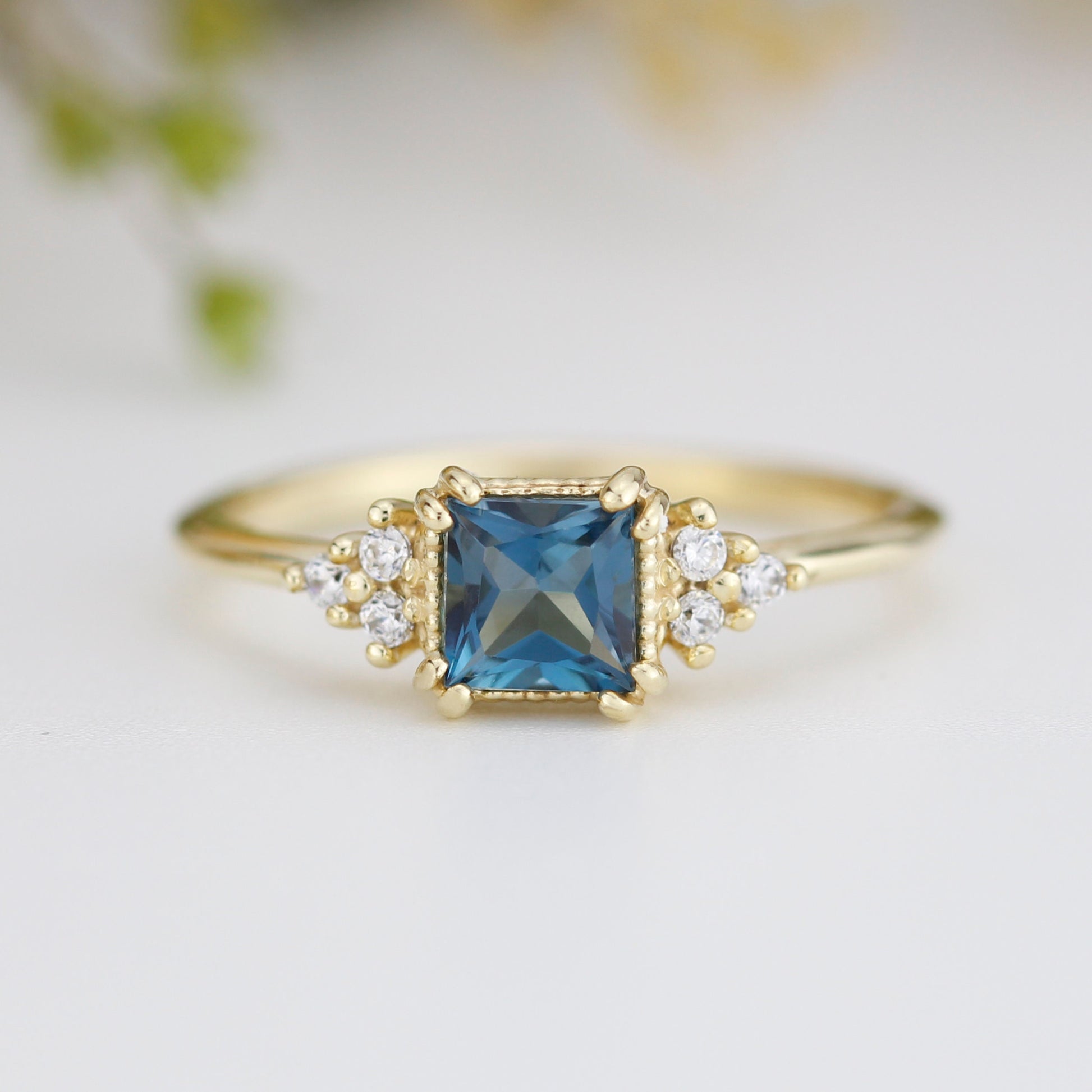 Princess cut engagement ring, square engagement ring, blue topaz engagement ring for women, 18k gold ring made in Italy | R 344LBT