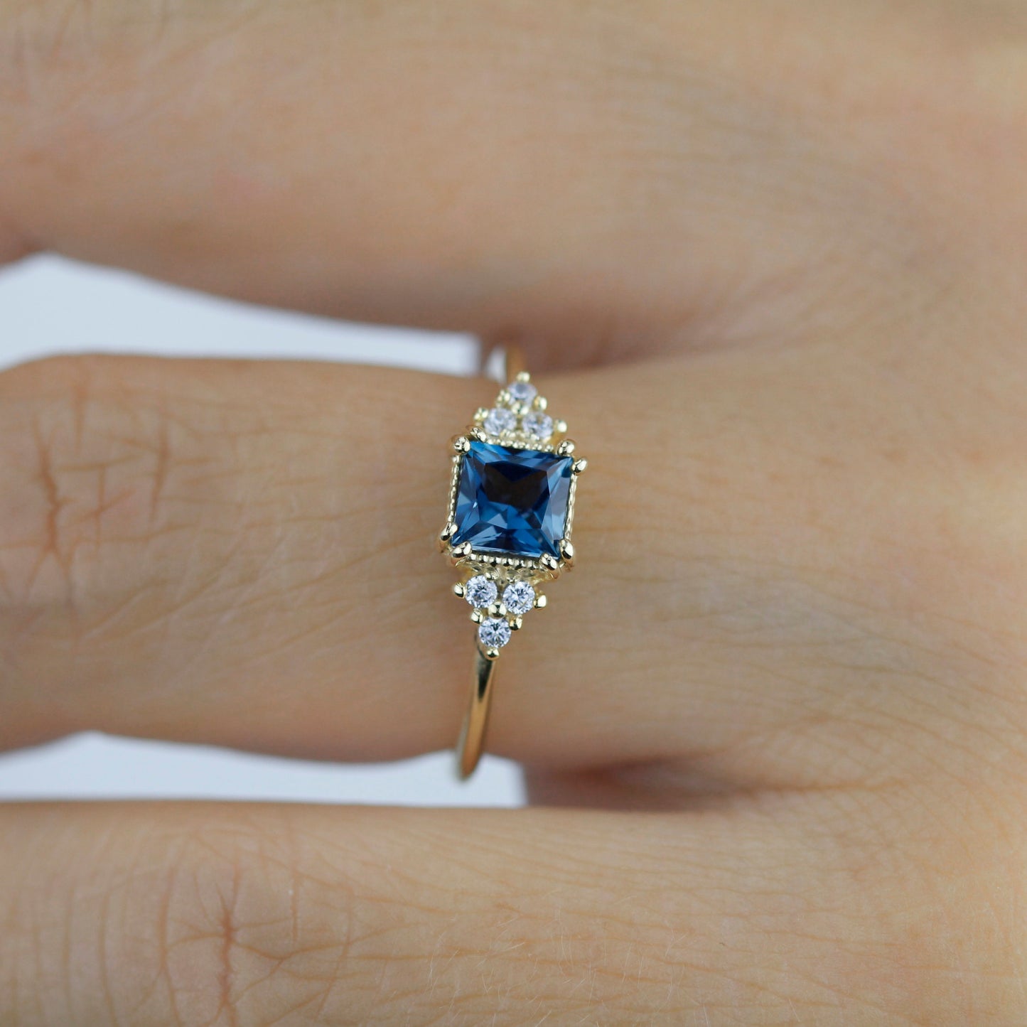 Princess cut engagement ring, square engagement ring, blue topaz engagement ring for women, 18k gold ring made in Italy | R 344LBT