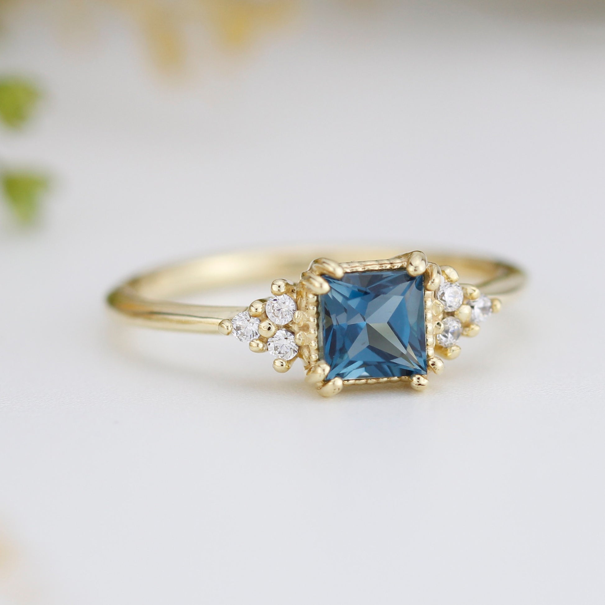 Princess cut engagement ring, square engagement ring, blue topaz engagement ring for women, 18k gold ring made in Italy | R 344LBT