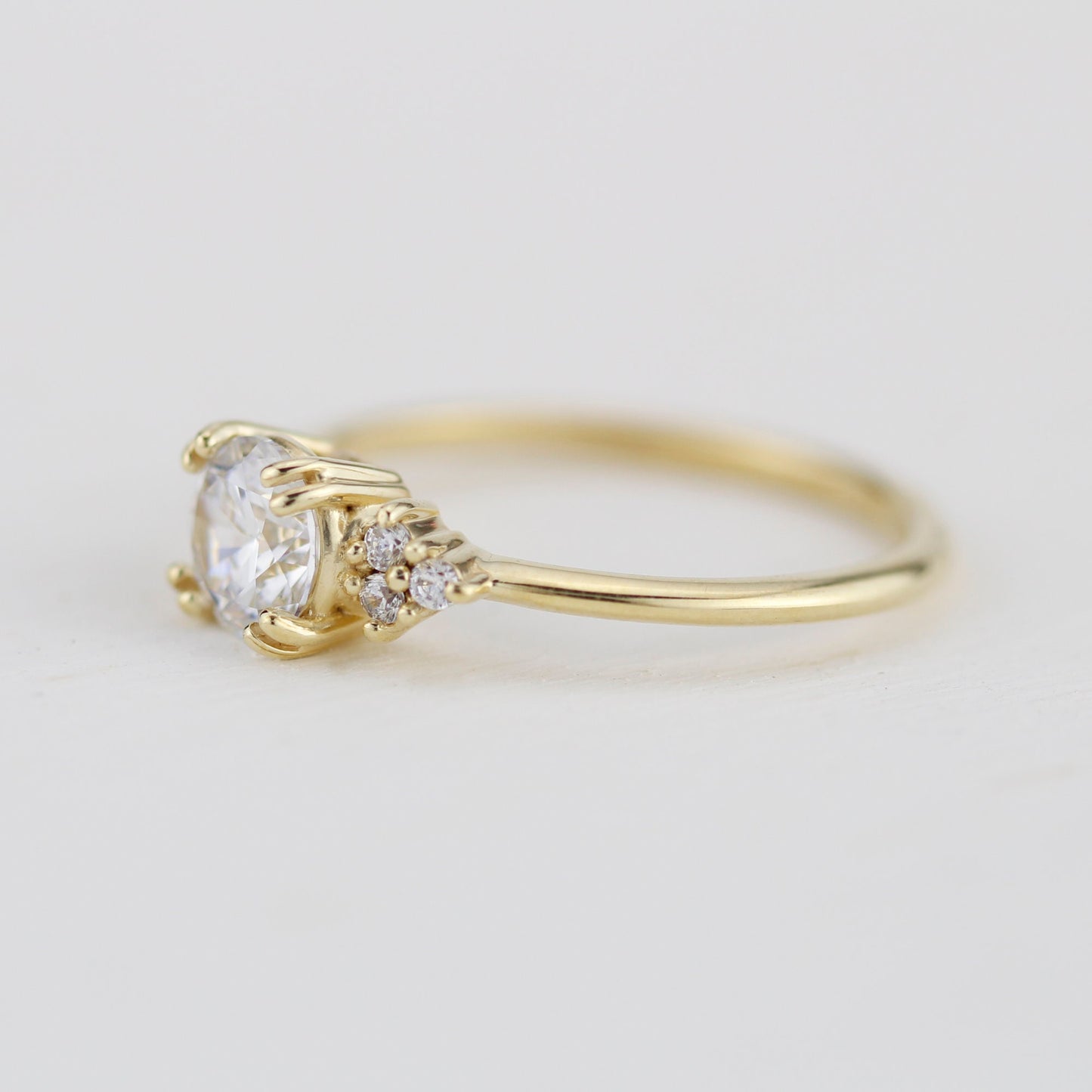 Moissanite engagement ring, round moissanite engagement ring, moissanite ring gold, engagement ring moissanite vintage unique R280MOIS