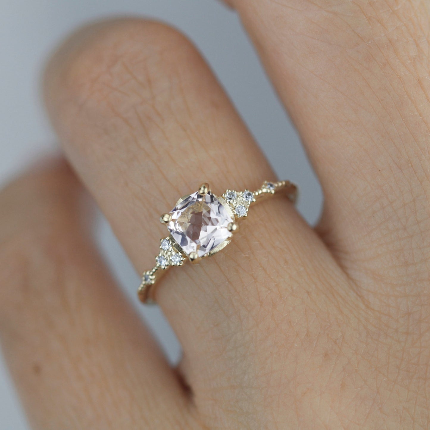 simple ring unique, champagne morganite, cushion cut ring, morganite and gold, ring unique simple | R353MO