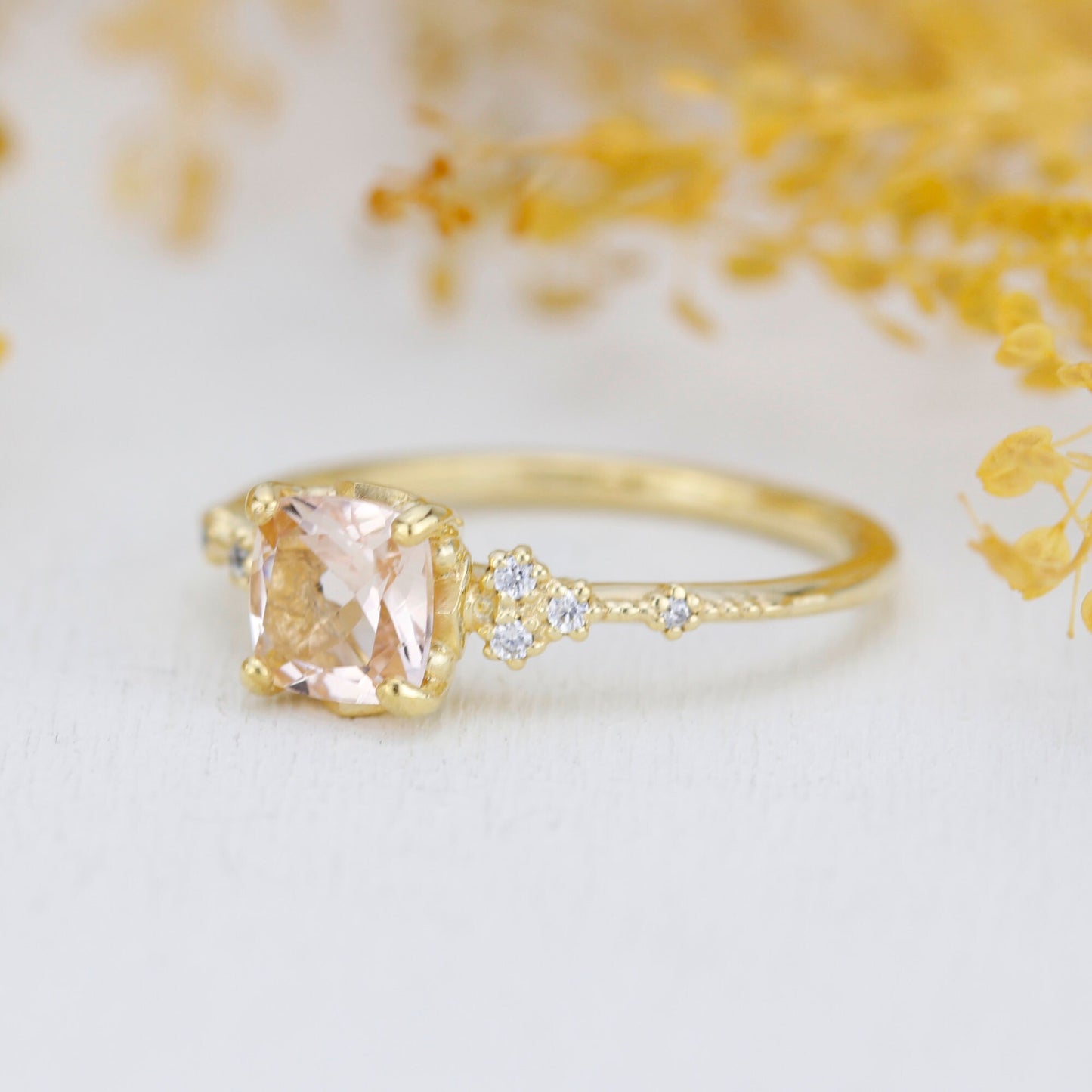 simple ring unique, champagne morganite, cushion cut ring, morganite and gold, ring unique simple | R353MO