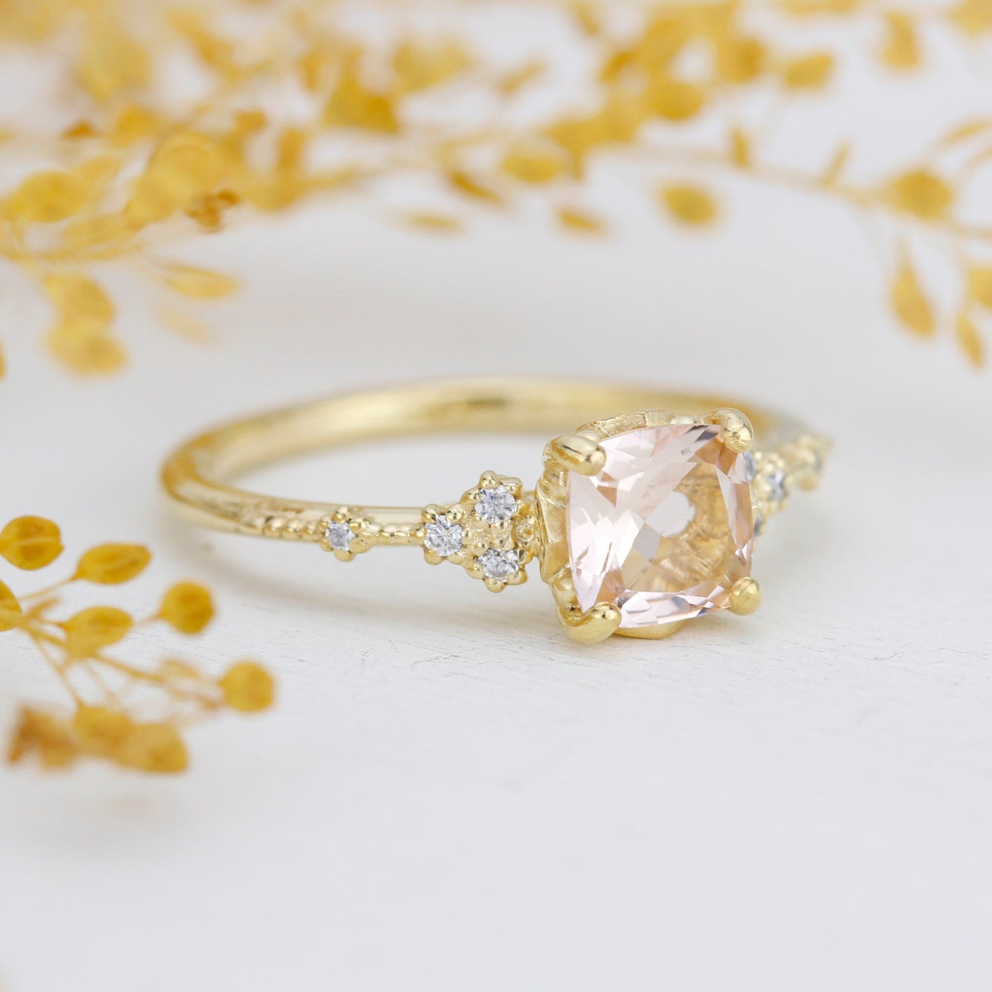 simple ring unique, champagne morganite, cushion cut ring, morganite and gold, ring unique simple | R353MO