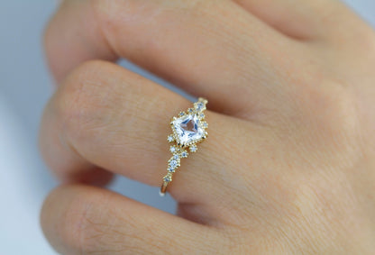 Engagement ring white topaz and diamond, cluster ring princess cut, simple cluster ring, unique delicate ring | R 339WT