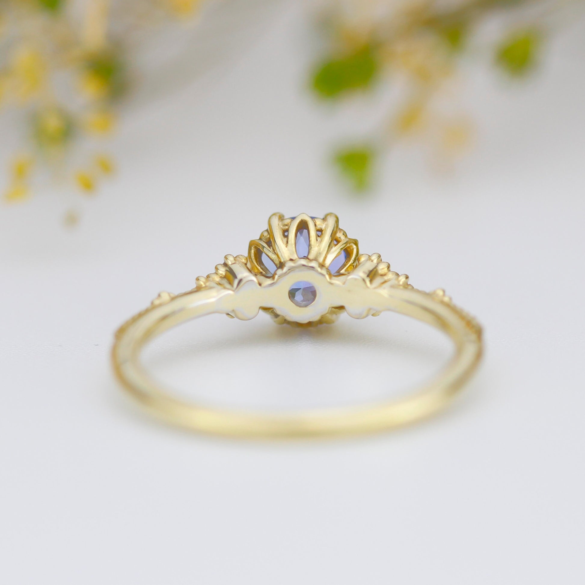 Tanzanite and diamond ring | R345 TANZANITE