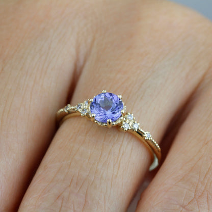 Tanzanite and diamond ring | R345 TANZANITE