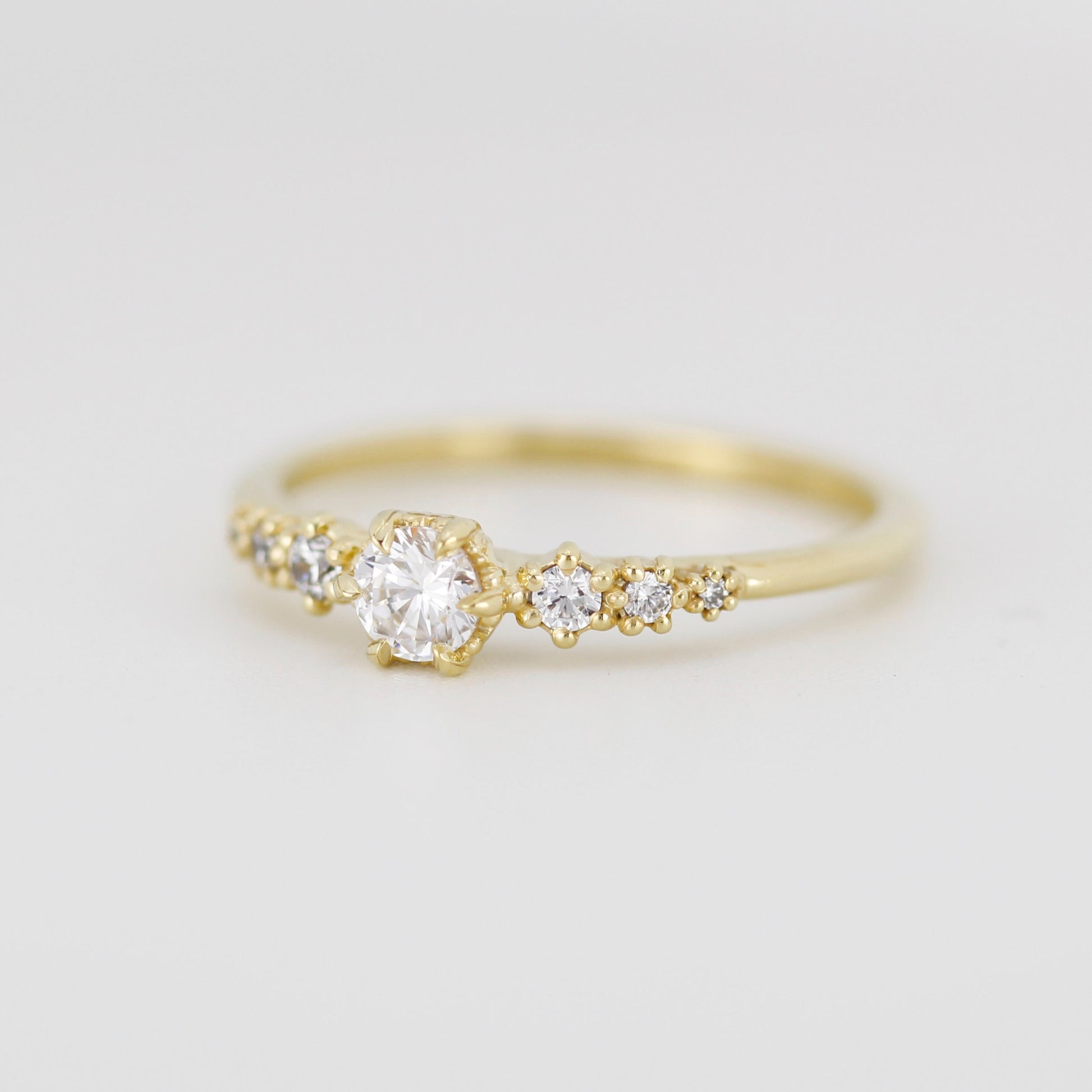 Diamond engagement ring, classic ring diamond, delicate diamond ring | R 359WD