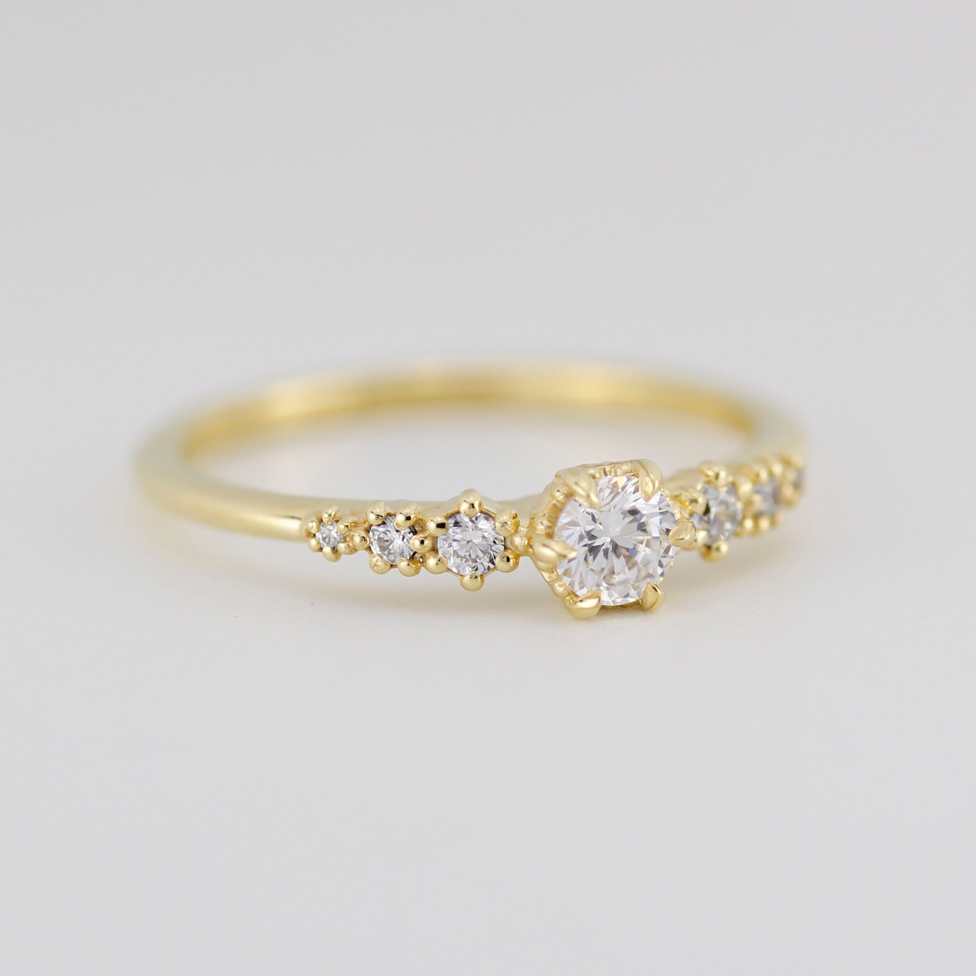 Diamond engagement ring, classic ring diamond, delicate diamond ring | R 359WD