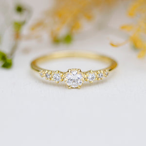 Diamond engagement ring, classic ring diamond, delicate diamond ring | R 359WD