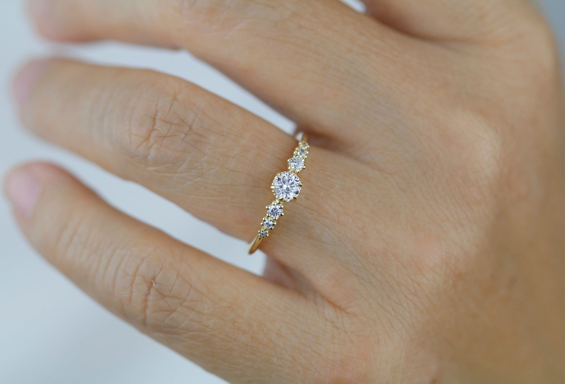 Diamond engagement ring, classic ring diamond, delicate diamond ring | R 359WD