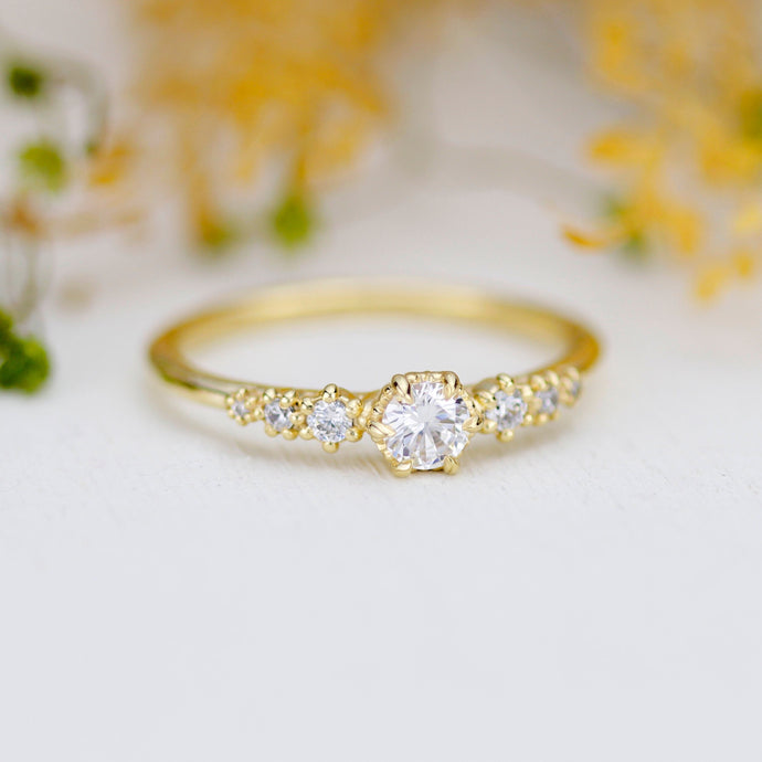 Diamond engagement ring, classic ring diamond, delicate diamond ring | R 359WD