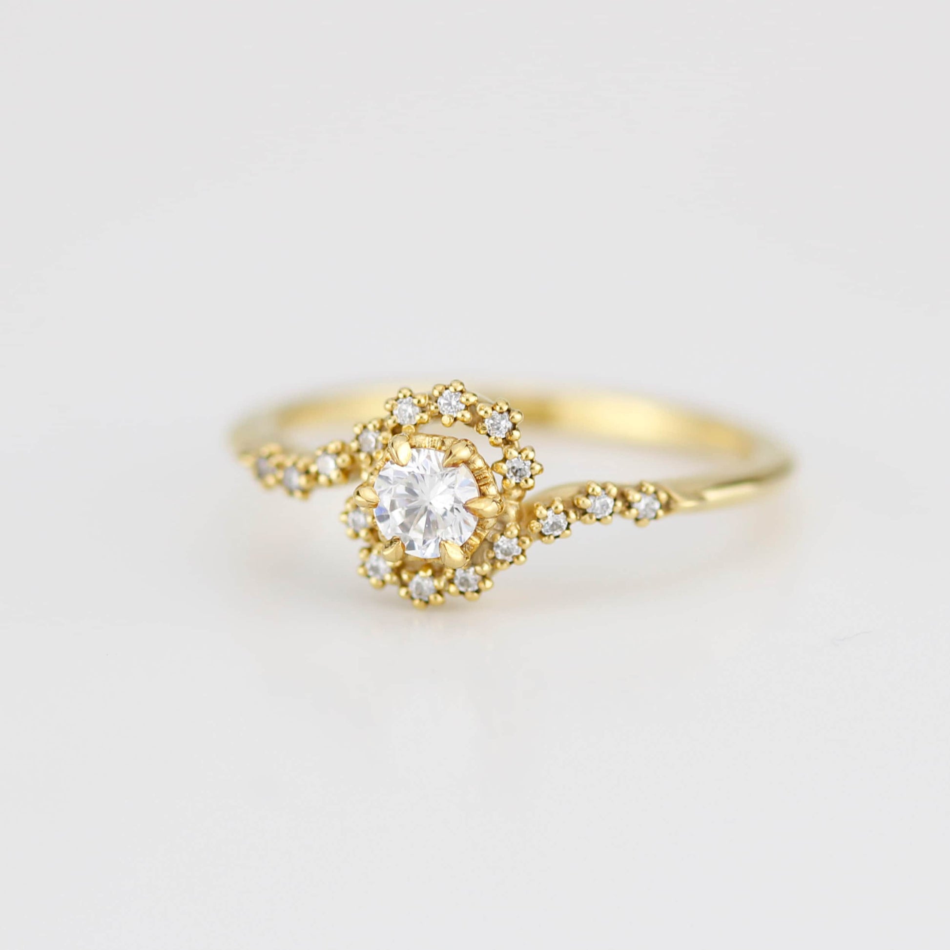 Bypass diamond ring, twisted diamond ring, swirl ring, toi et moi ring, bypass engagement ring, boho diamond ring | R 362WD