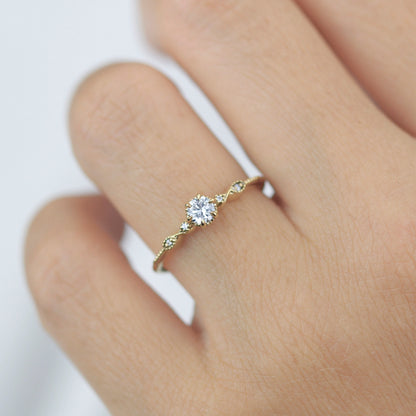 Simple diamond ring, twisted ring, cross over diamond ring, vintage ring | R 363WD