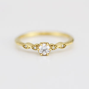 Simple diamond ring, twisted ring, cross over diamond ring, vintage ring | R 363WD