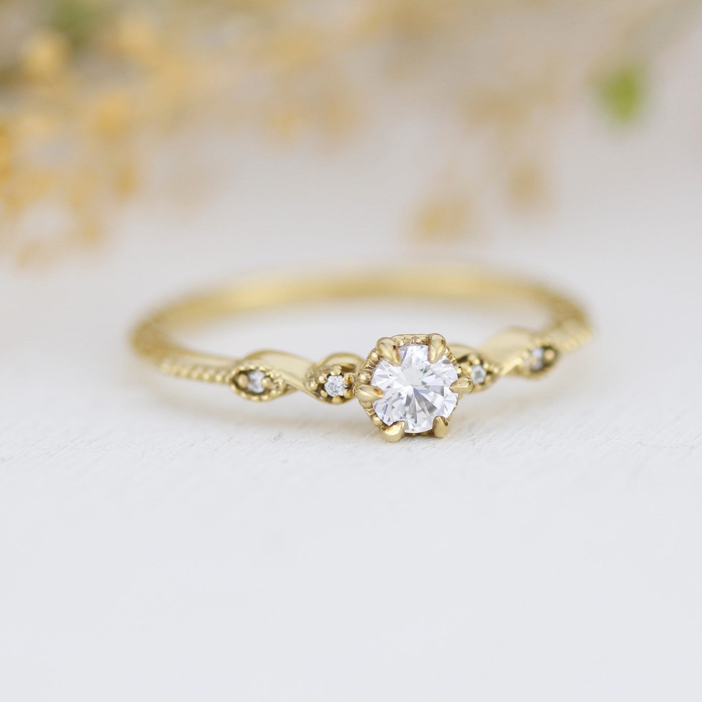 Simple diamond ring, twisted ring, cross over diamond ring, vintage ring | R 363WD