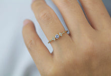 Load image into Gallery viewer, Simple engagement ring, cluster ring diamond |R 366WD