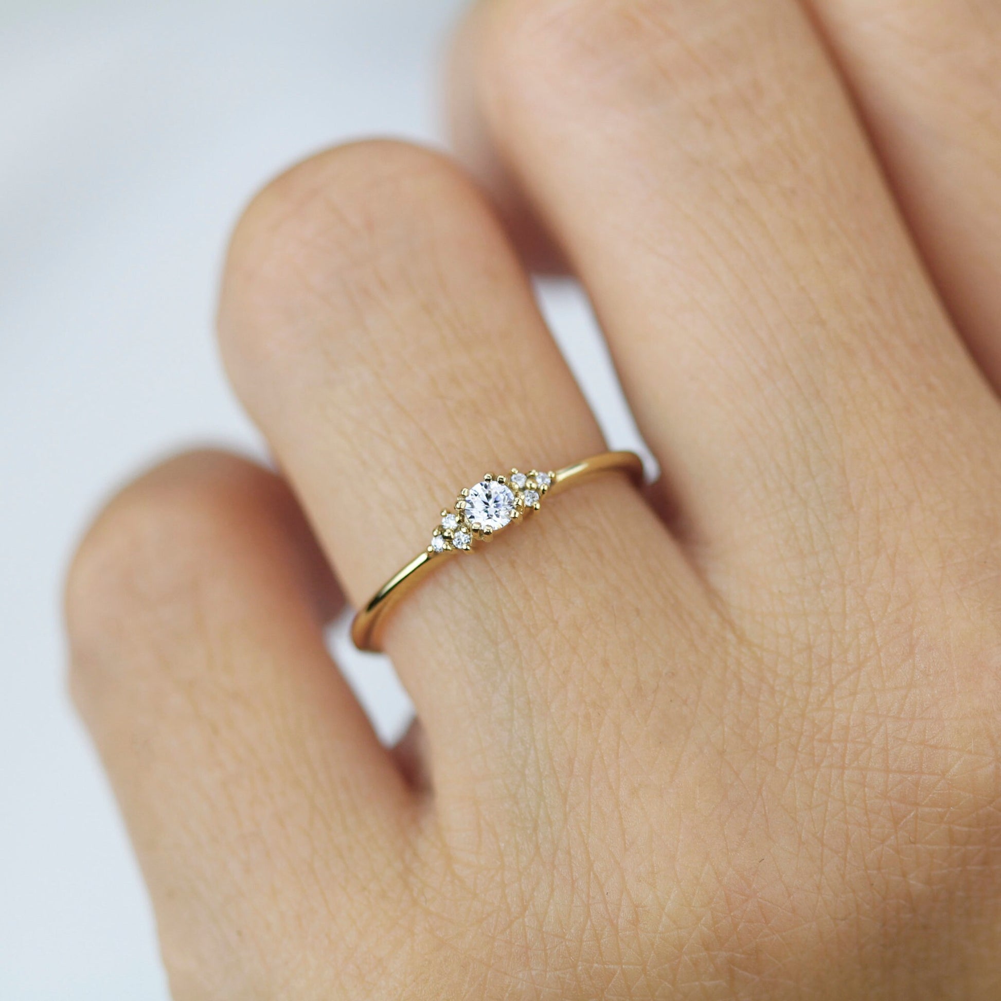 Simple diamond ring, petite diamond ring, cluster diamond ring | R 337WD