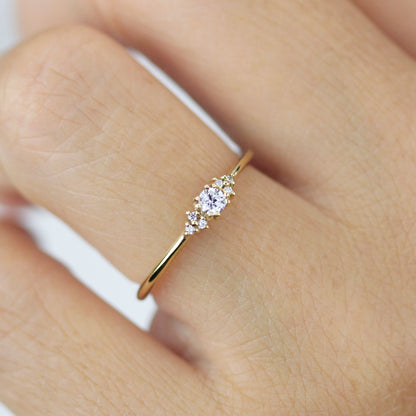 Simple diamond ring, petite diamond ring, cluster diamond ring | R 337WD