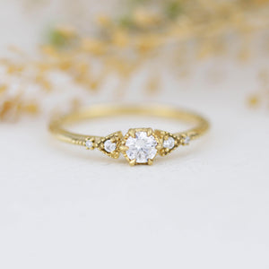 Round diamond engagement ring, geometric ring, minimalist ring, 18k diamond ring | R 367WD