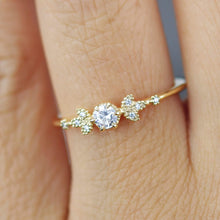 Load image into Gallery viewer, Simple engagement ring, cluster ring diamond |R 366WD