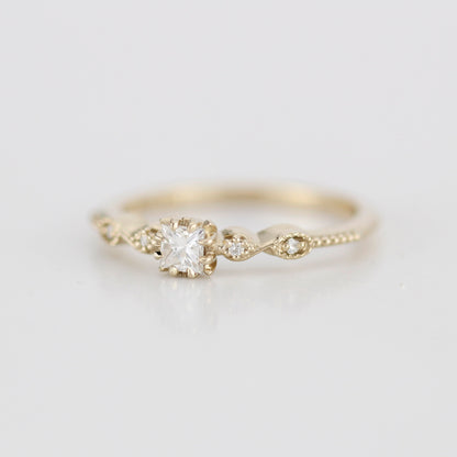 Princess cut engagement ring, square diamond ring, 18k gold ring diamond | R 368WD