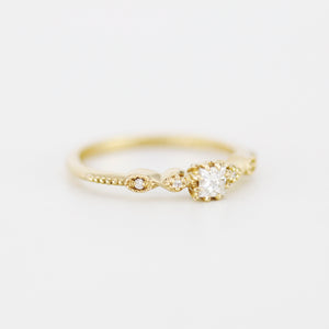 Princess cut engagement ring, square diamond ring, 18k gold ring diamond | R 368WD