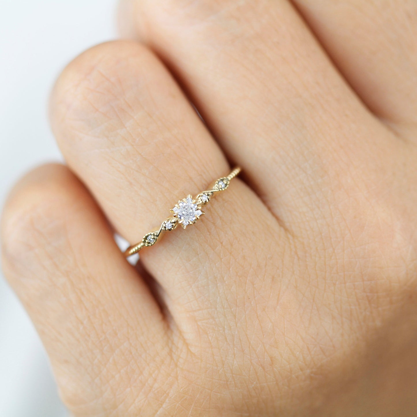 Princess cut engagement ring, square diamond ring, 18k gold ring diamond | R 368WD