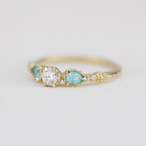 Elegant Diamond and Apatite Pear Ring in 18k Gold, simple engagement ring vintage, three stone diamond ring |R 374 Apatite