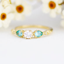 Load image into Gallery viewer, Elegant Diamond and Apatite Pear Ring in 18k Gold, simple engagement ring vintage, three stone diamond ring |R 374 Apatite